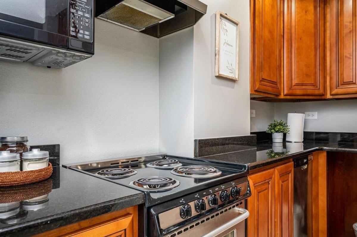 فيلا Downtown! 24H Concierge! Private Balcony! 11K أتلانتا المظهر الخارجي الصورة